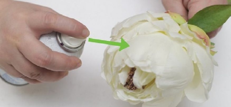 Một số cách vệ sinh hoa giả dành cho bạn