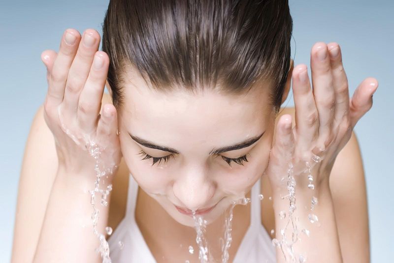 Tổng hợp Top 3 sữa rửa mặt nội địa Trung chất lượng